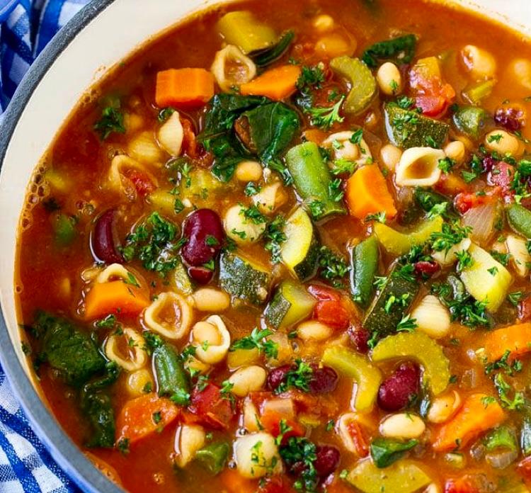 Winterse minestrone met parmezaan (per liter)